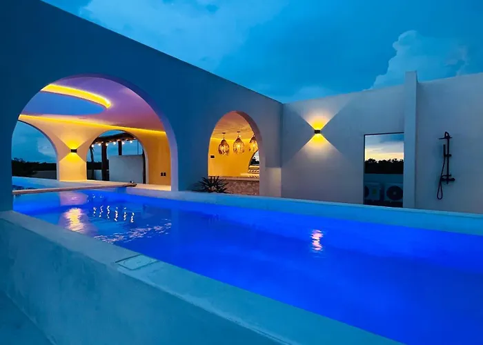 Appart hôtel Tierra - Pool & Roof Panoramic 3*