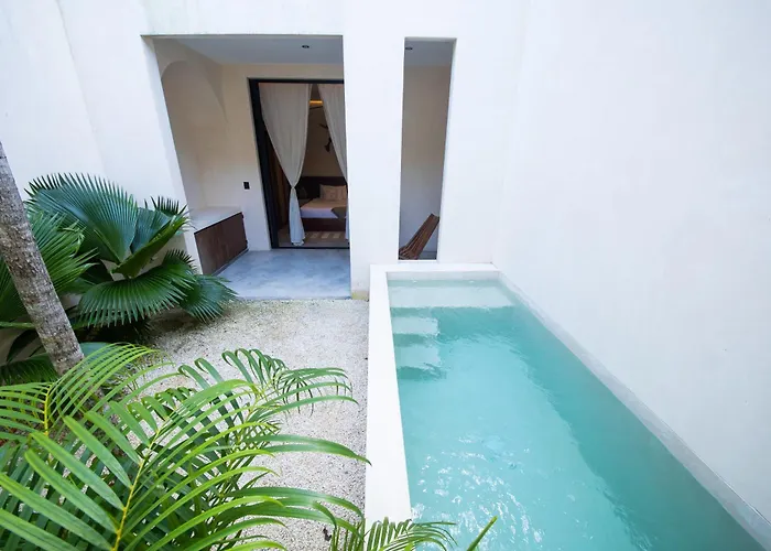 Appart hôtel Tierra - Pool & Roof Panoramic 3*